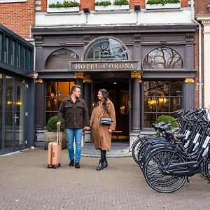 Boutique 4*, Haga Holandia